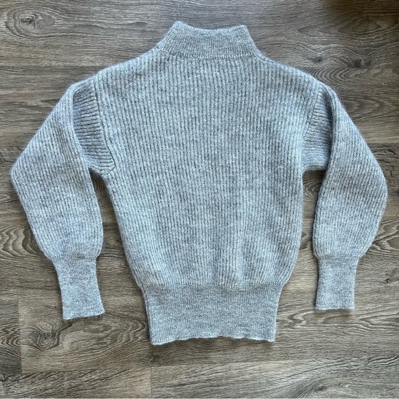 Dimensione Maglia Mohair Wool Gray Italian Mock Neck Sweater Women's size Medium - Picture 2 of 8